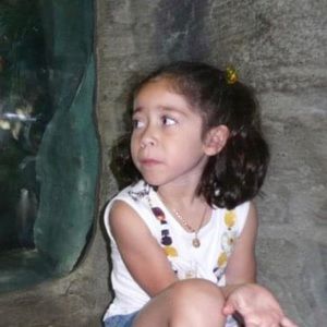 Meet your Posher, Perla